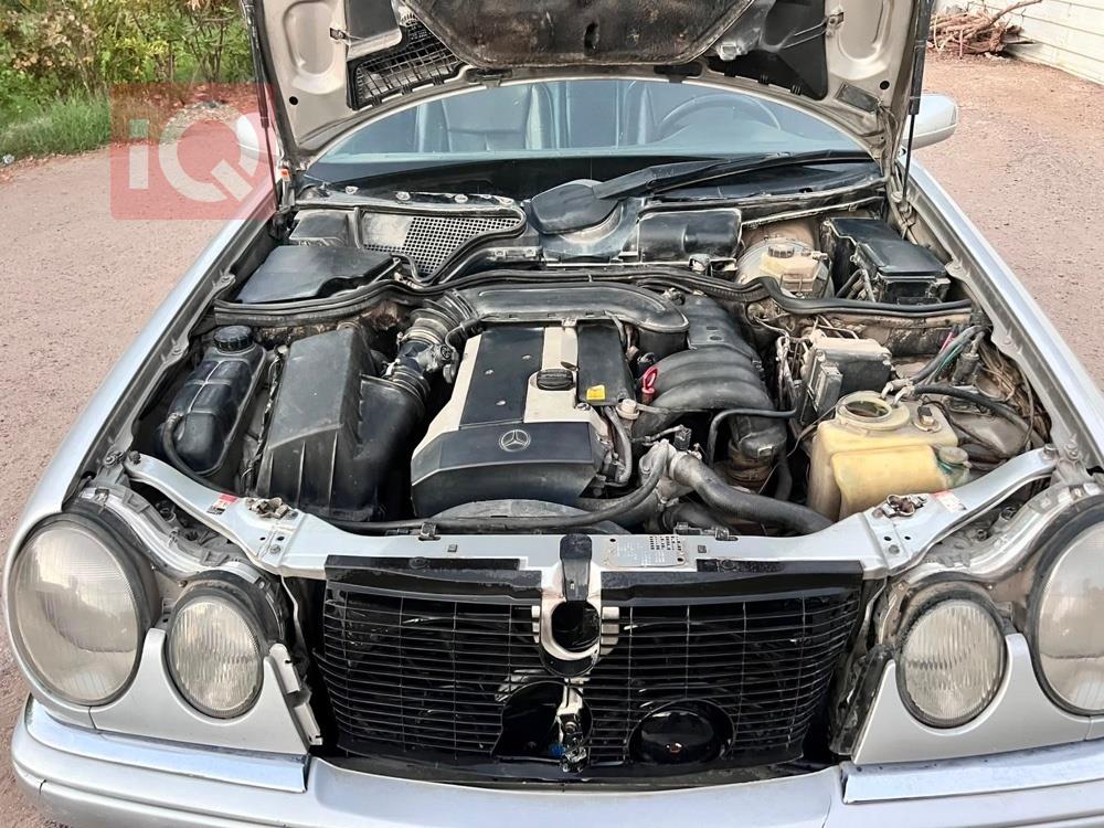 مرسيدس بنز E-Class